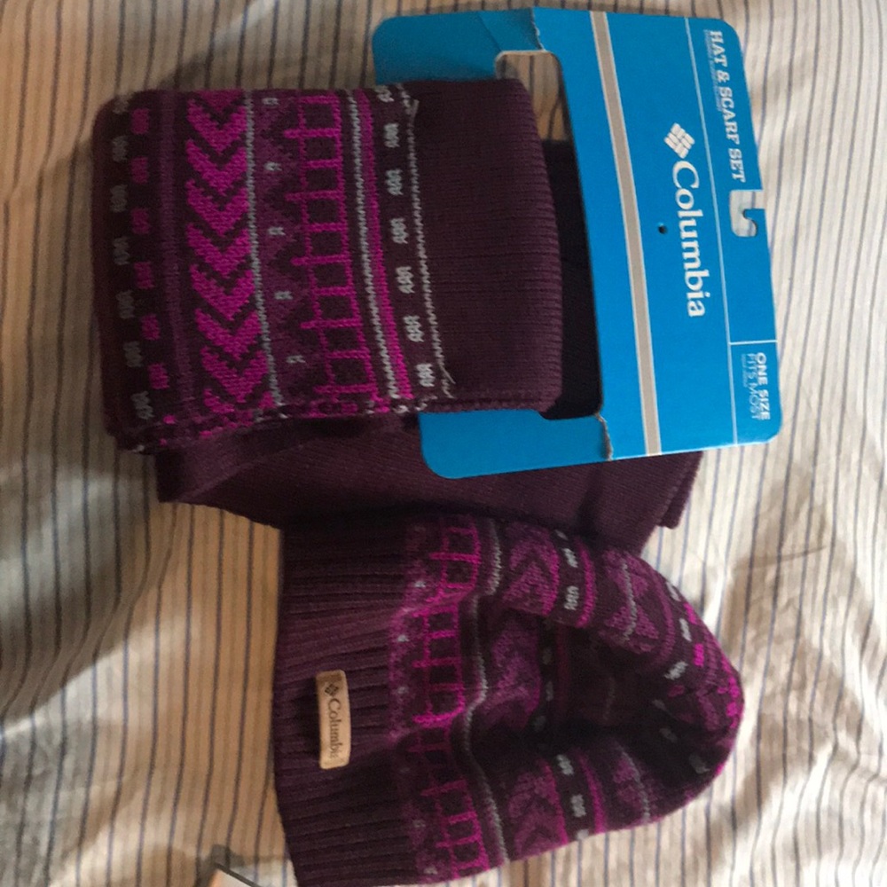Columbia Hat&Scarf Set